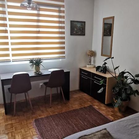 Appartement Stan Na Dan Predah à Užice Extérieur photo