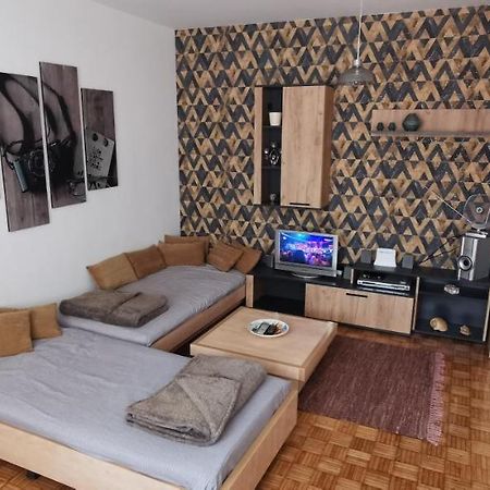 Appartement Stan Na Dan Predah à Užice Extérieur photo